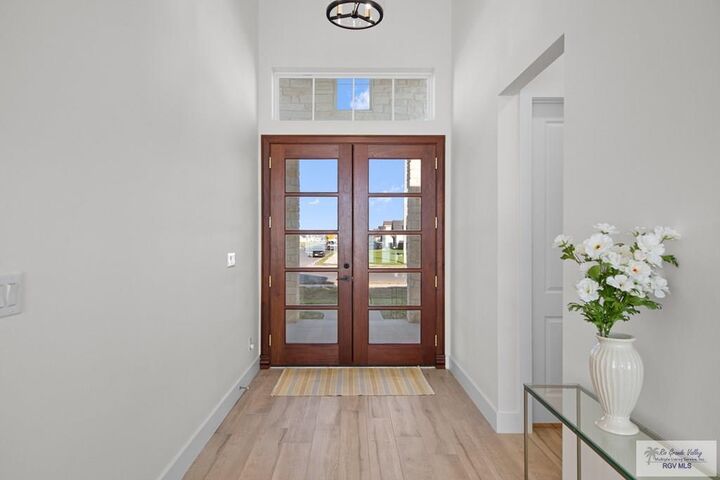 Property Photo:  614 Red Oak Ave.  TX 78552 