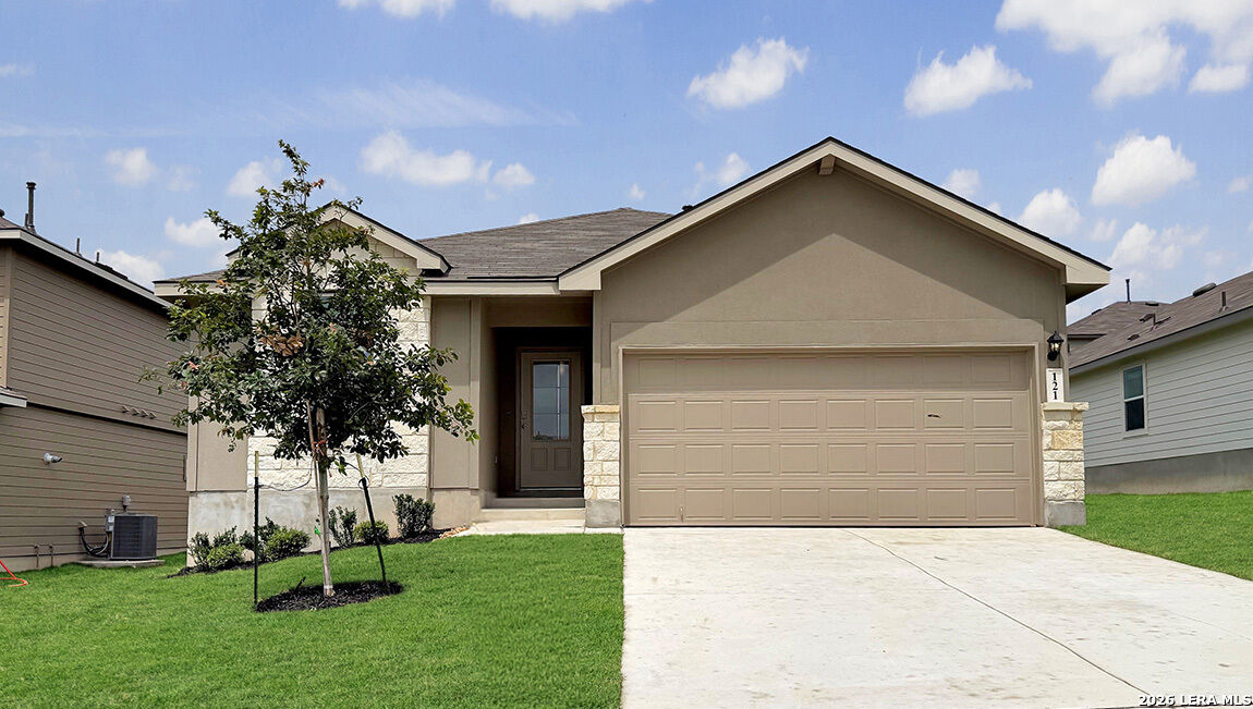 Property Photo: 121 Tawny Owl TX 78253
