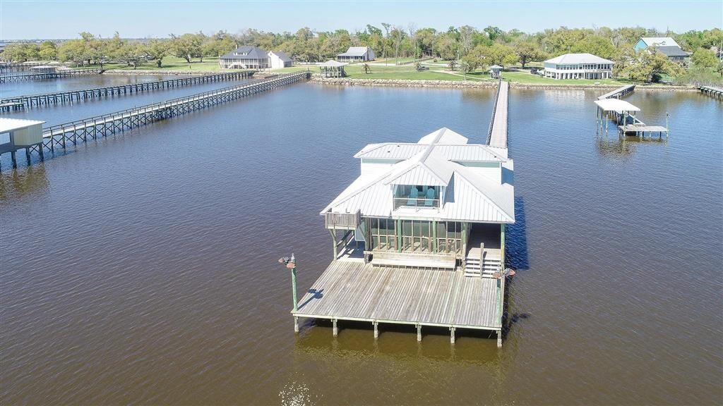 Property Photo:  191 Oliver Street  LA 70607 