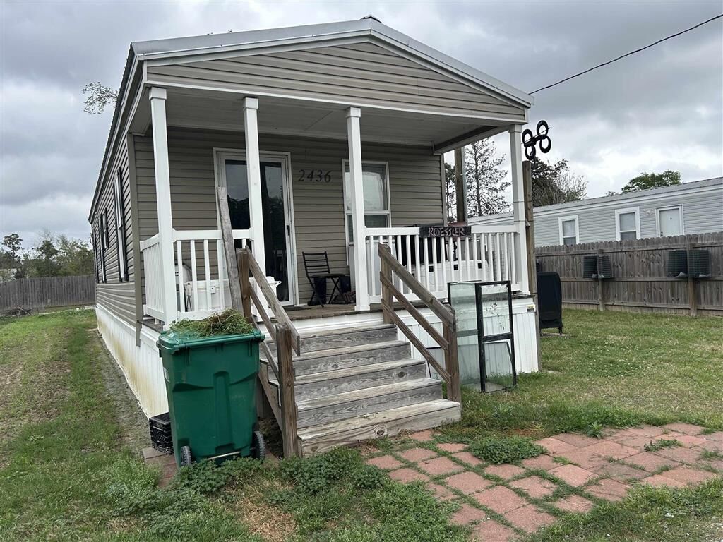 Property Photo:  2436 Gulfway Boulevard  LA 70669 