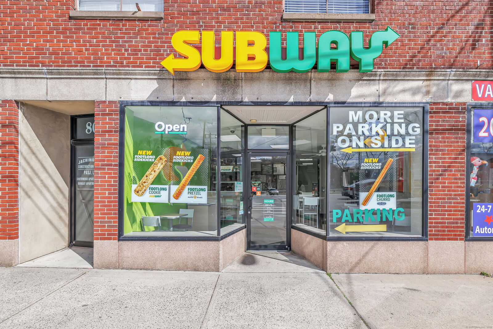 Property Photo:  78 Bank Street  CT 06483 