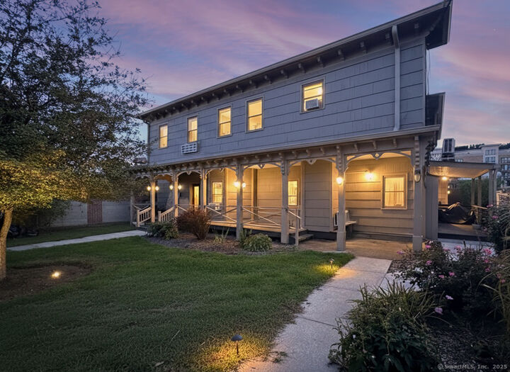 Property Photo:  1 Arch Street 4  CT 06850 