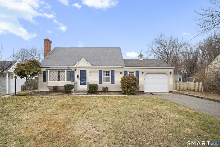 Property Photo:  9 Foxcroft Road  CT 06082 