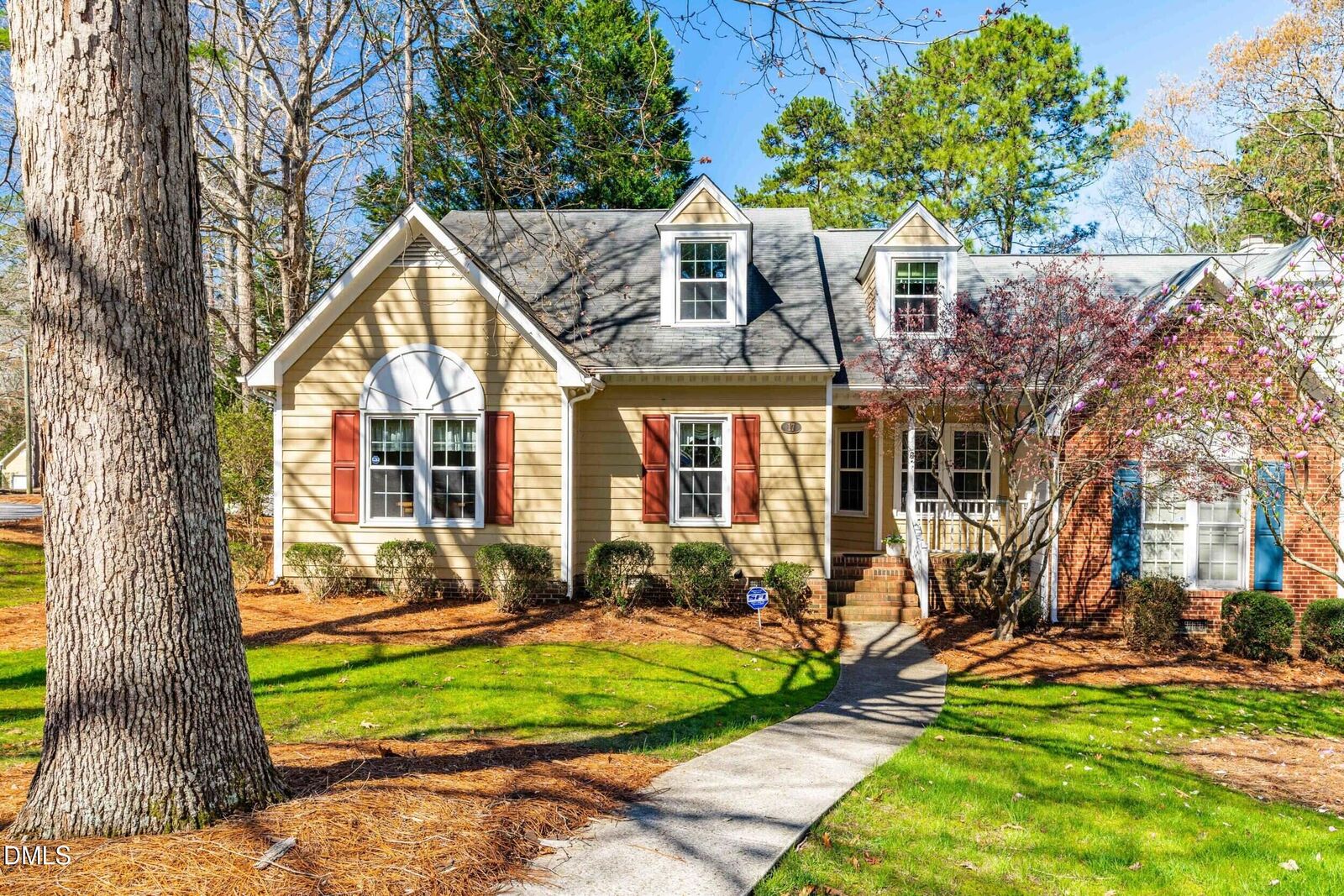 Property Photo:  17 Renwick Court  NC 27615 