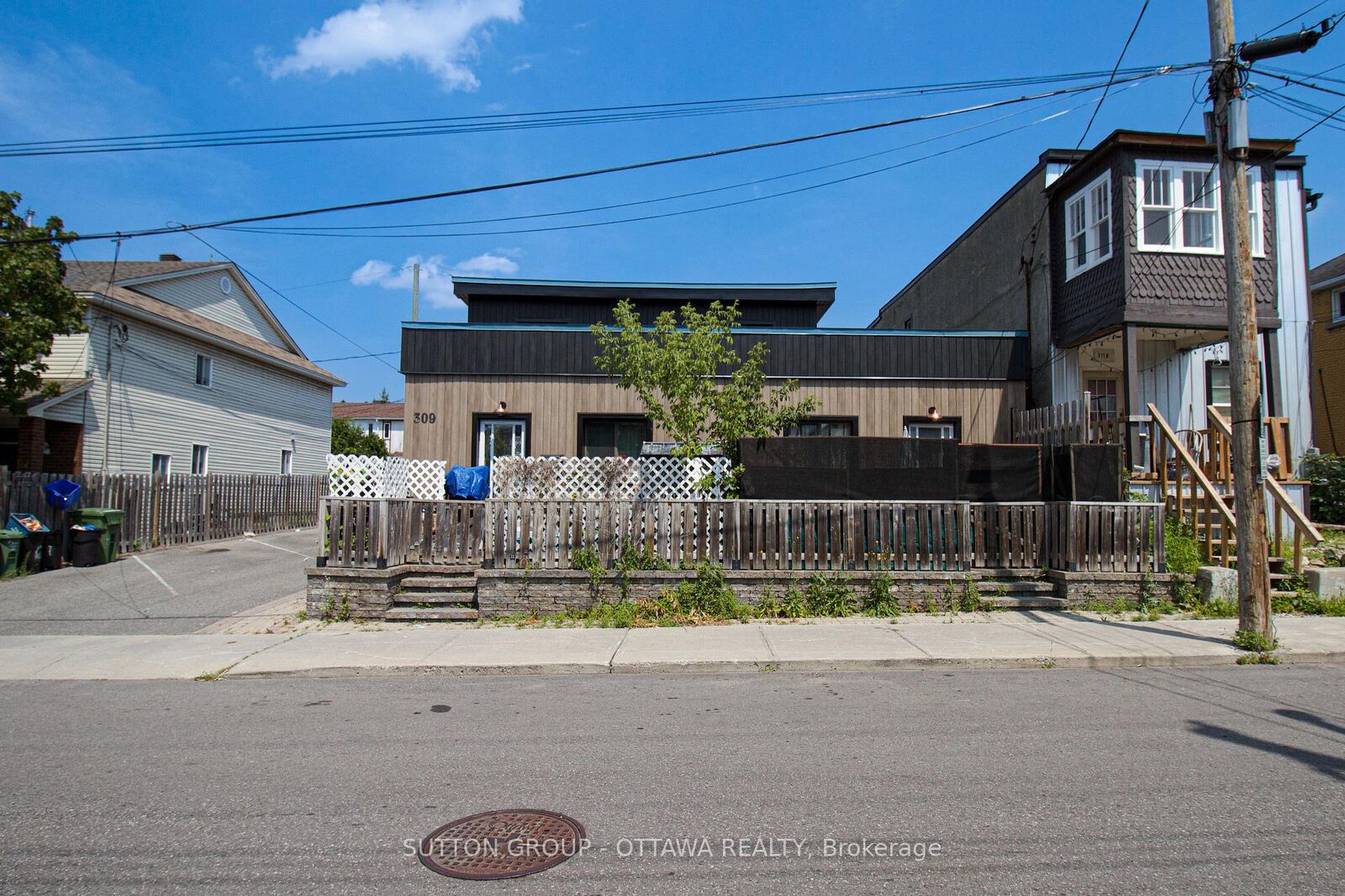 Property Photo: 309 Cyr Avenue ON K1L 7N6