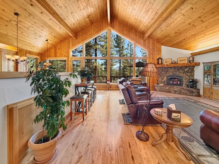 Property Photo: 462 Arrowleaf Road CA 96122