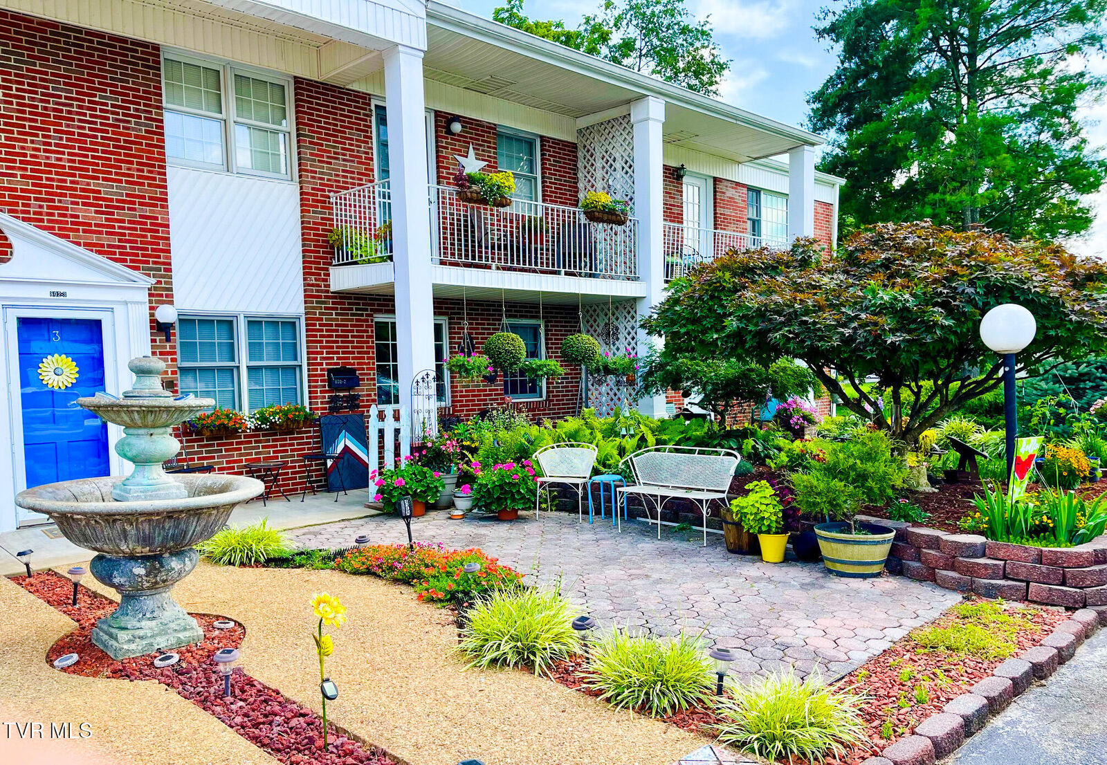 Property Photo:  802 Locust Street 3  TN 37857 