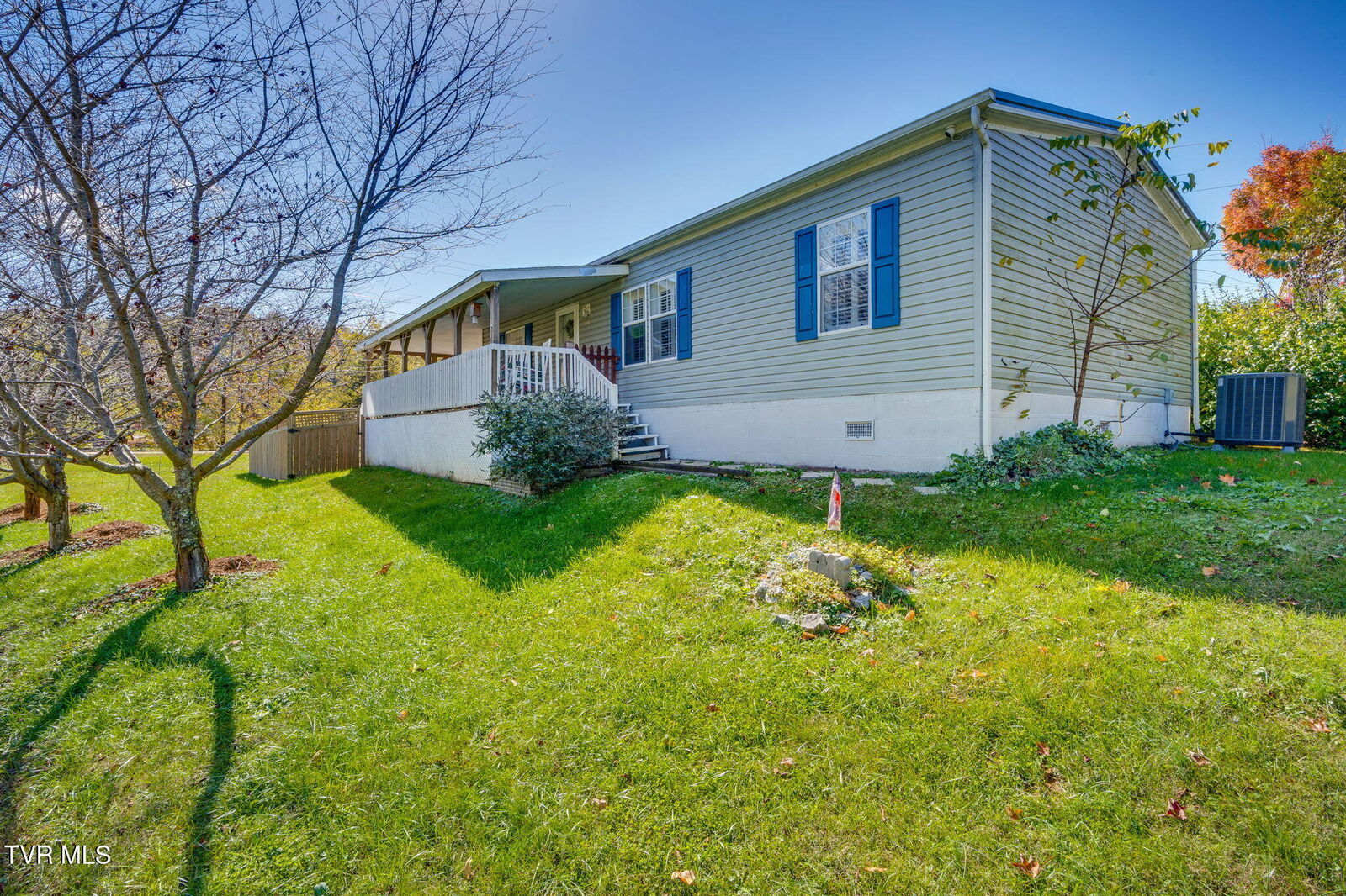 Property Photo: 4592 Cherokee Road TN 37659