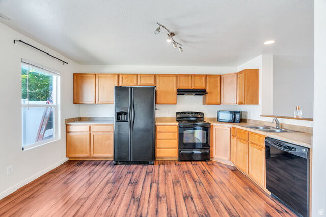 Property Photo: 164 W Carrick Dr UT 84115