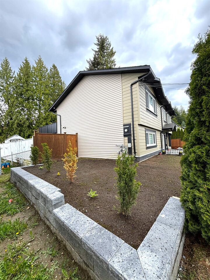 Property Photo:  32545 Ptarmigan Drive  BC V2V 5K6 