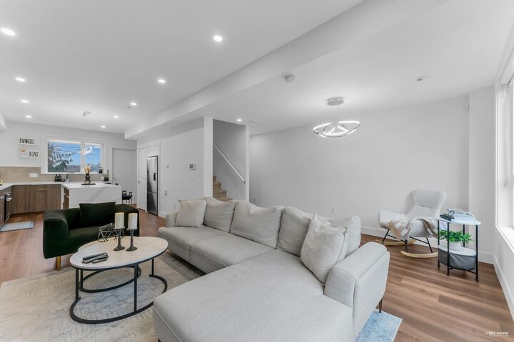 Property Photo: 5858 132 Street 33 BC V3X 1N1