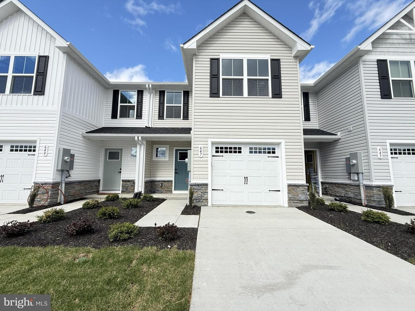 Property Photo:  647 Laurelwood Circle  VA 22601 