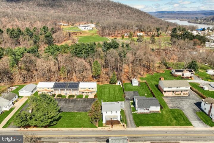 Property Photo:  433 Valley Street  PA 17053 