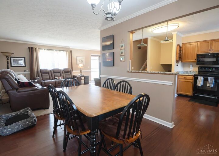 Property Photo:  5912 Coachmont Drive  OH 45014 