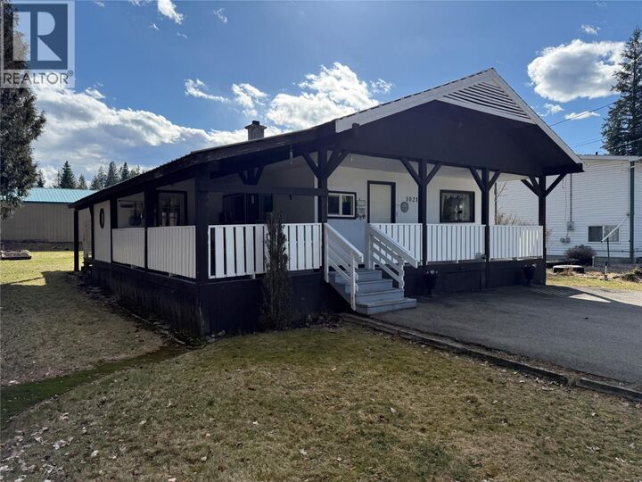 Property Photo: 1021 Garden Road BC V0G 2G1