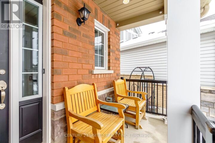 Property Photo:  14 Summer Lane  ON K9L 0G4 