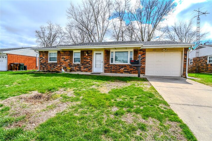 Property Photo:  2015 Pennsylvania Drive  OH 45385 