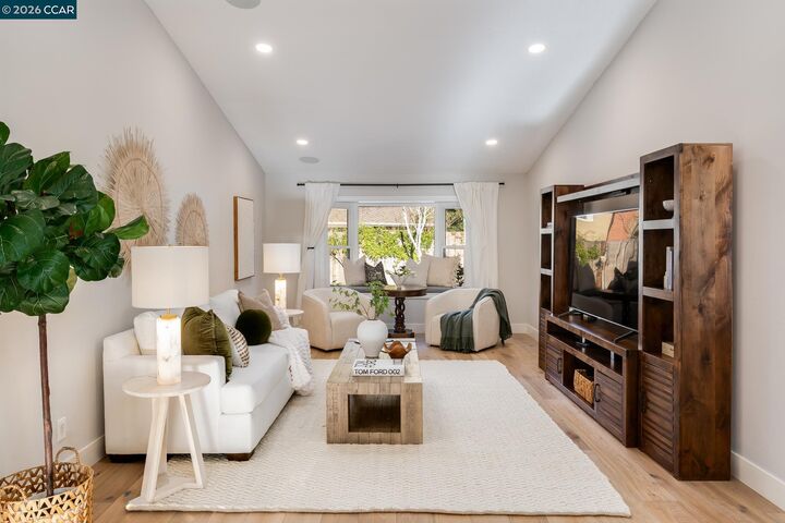 Property Photo:  34 Pony Ct  CA 94583 