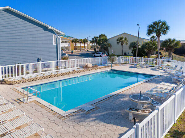 Property Photo:  35 Chateau Road  FL 32413 
