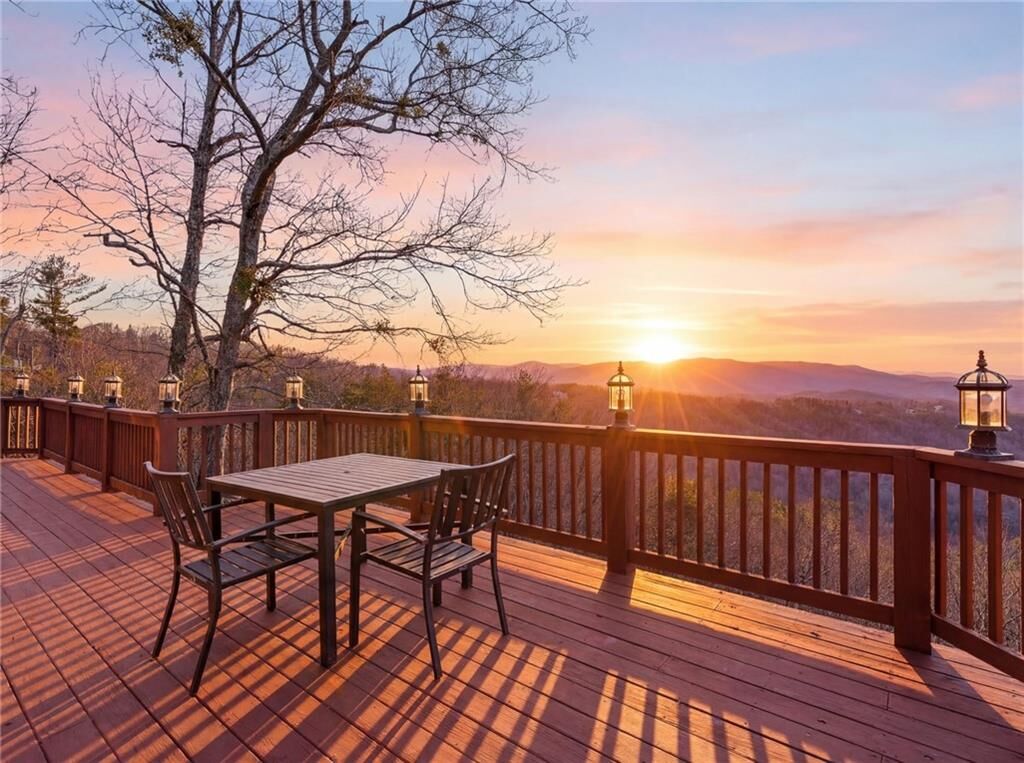 Property Photo:  1015 Eagle Ridge Road  GA 30534 