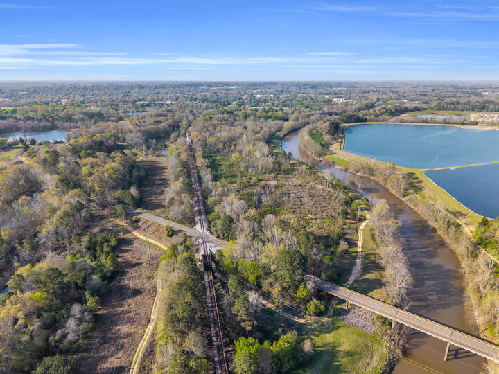 Property Photo: 1076 S Pickensville Rd MS 39702