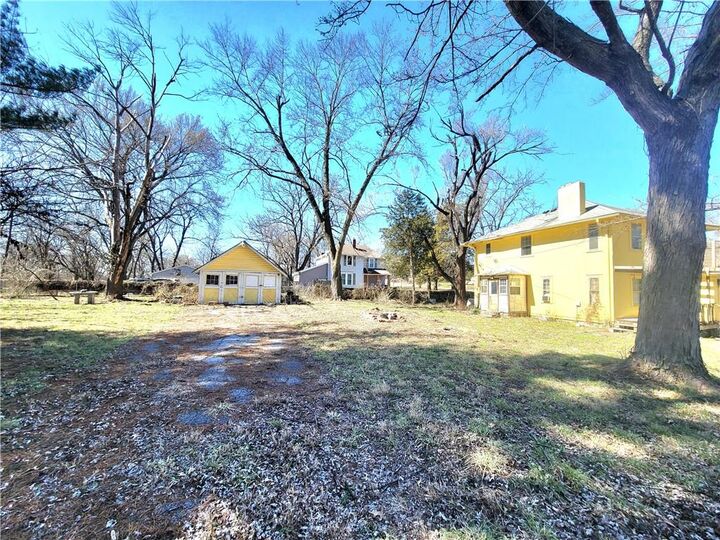 Property Photo:  1851 E 85th Street  MO 64132 