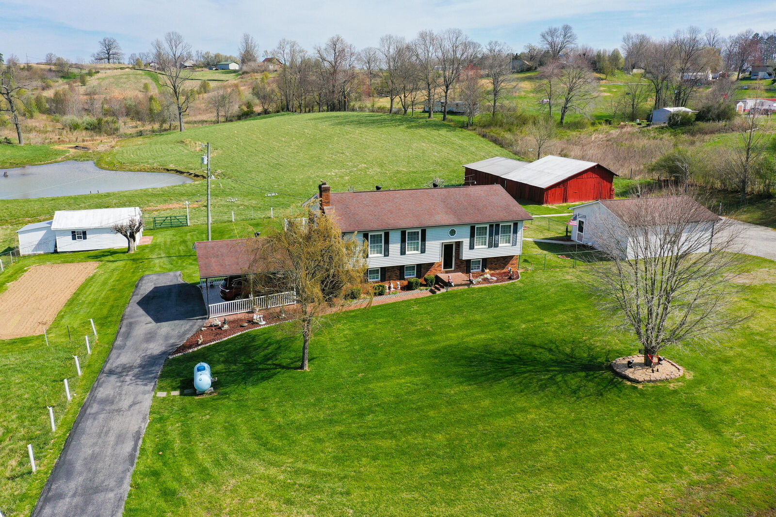 Property Photo:  276 Kay Lane  KY 40740 