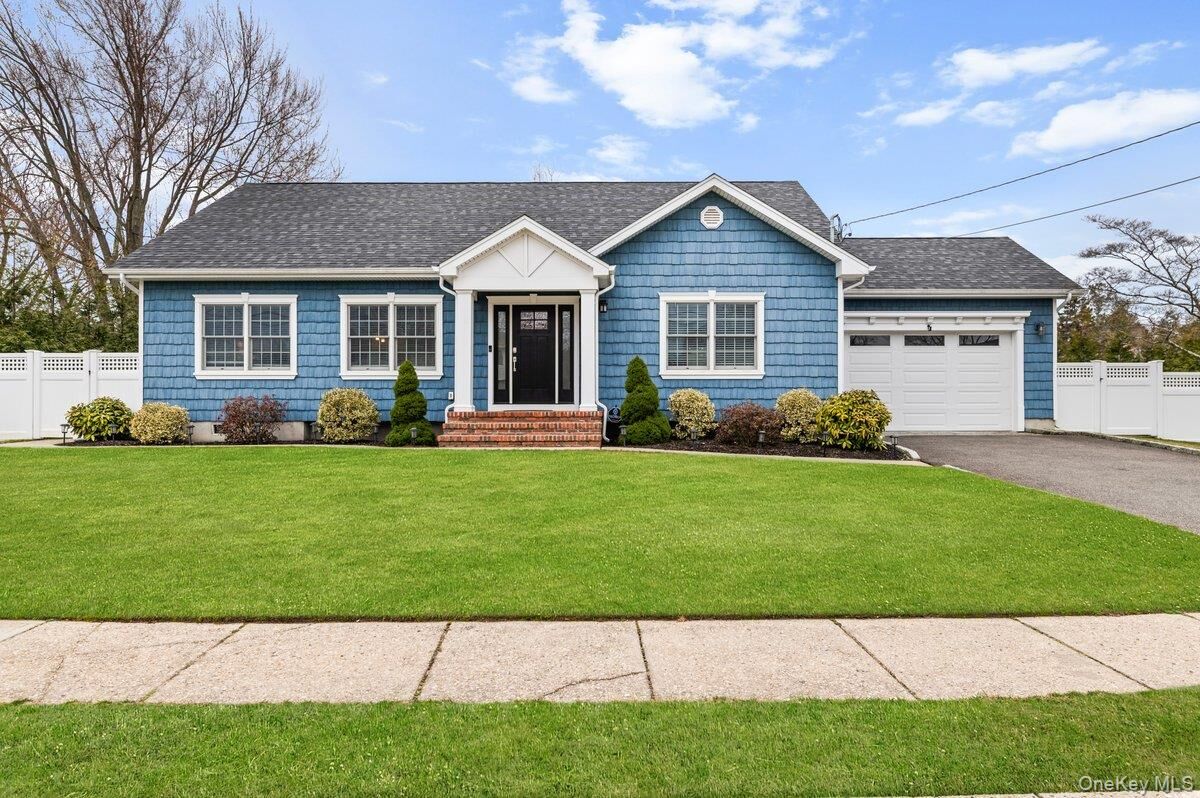 Property Photo:  66 Arch Drive  NY 11741 