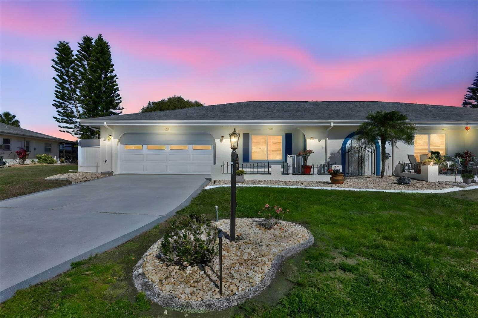 Property Photo: 123 Wintersong Lane FL 33573