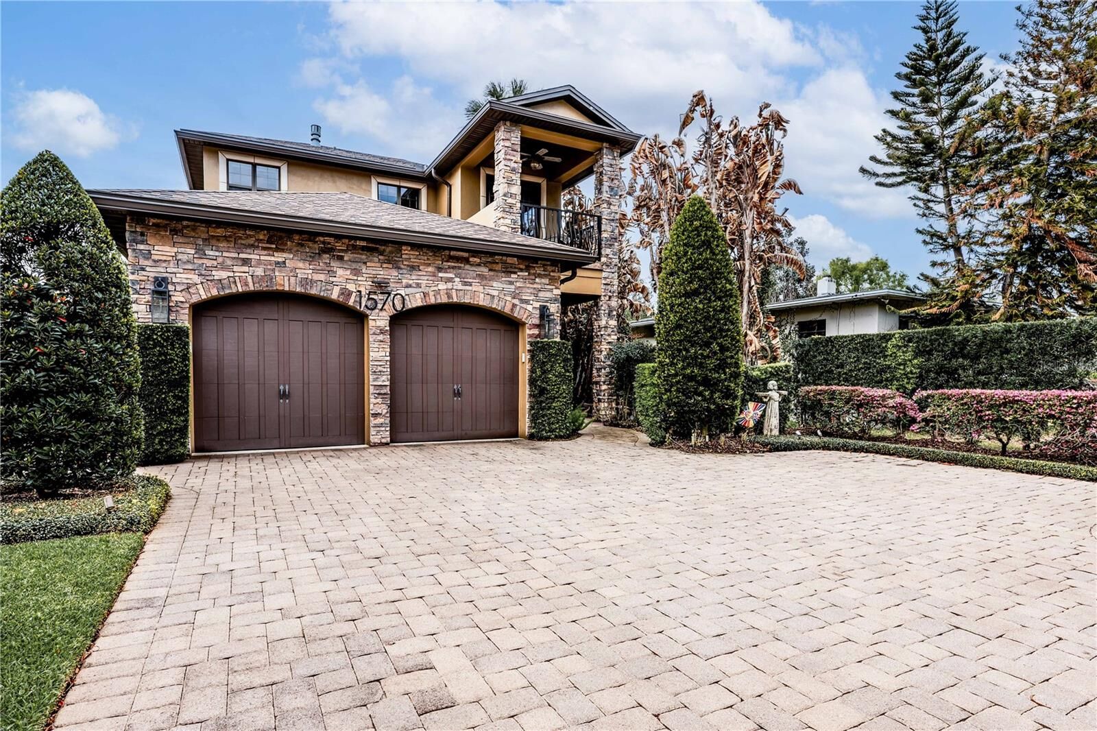 Property Photo: 1570 Palmer Avenue FL 32789