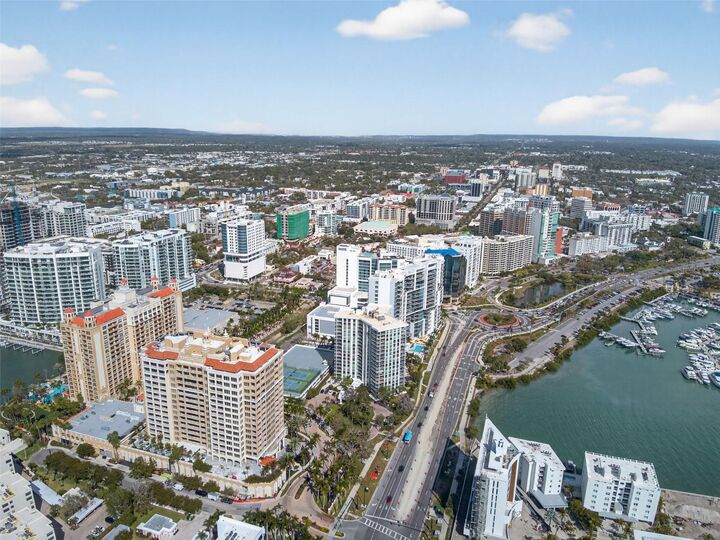 Property Photo:  1111 N Gulfstream Avenue 16D  FL 34236 