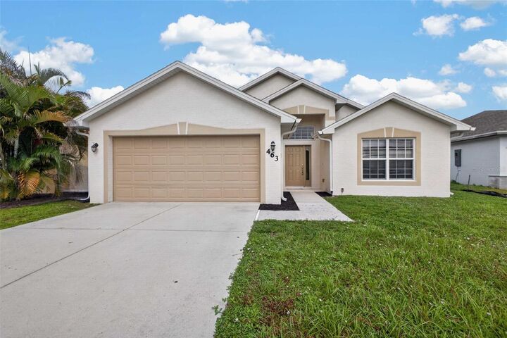 Property Photo: 463 Winwood Court FL 33954