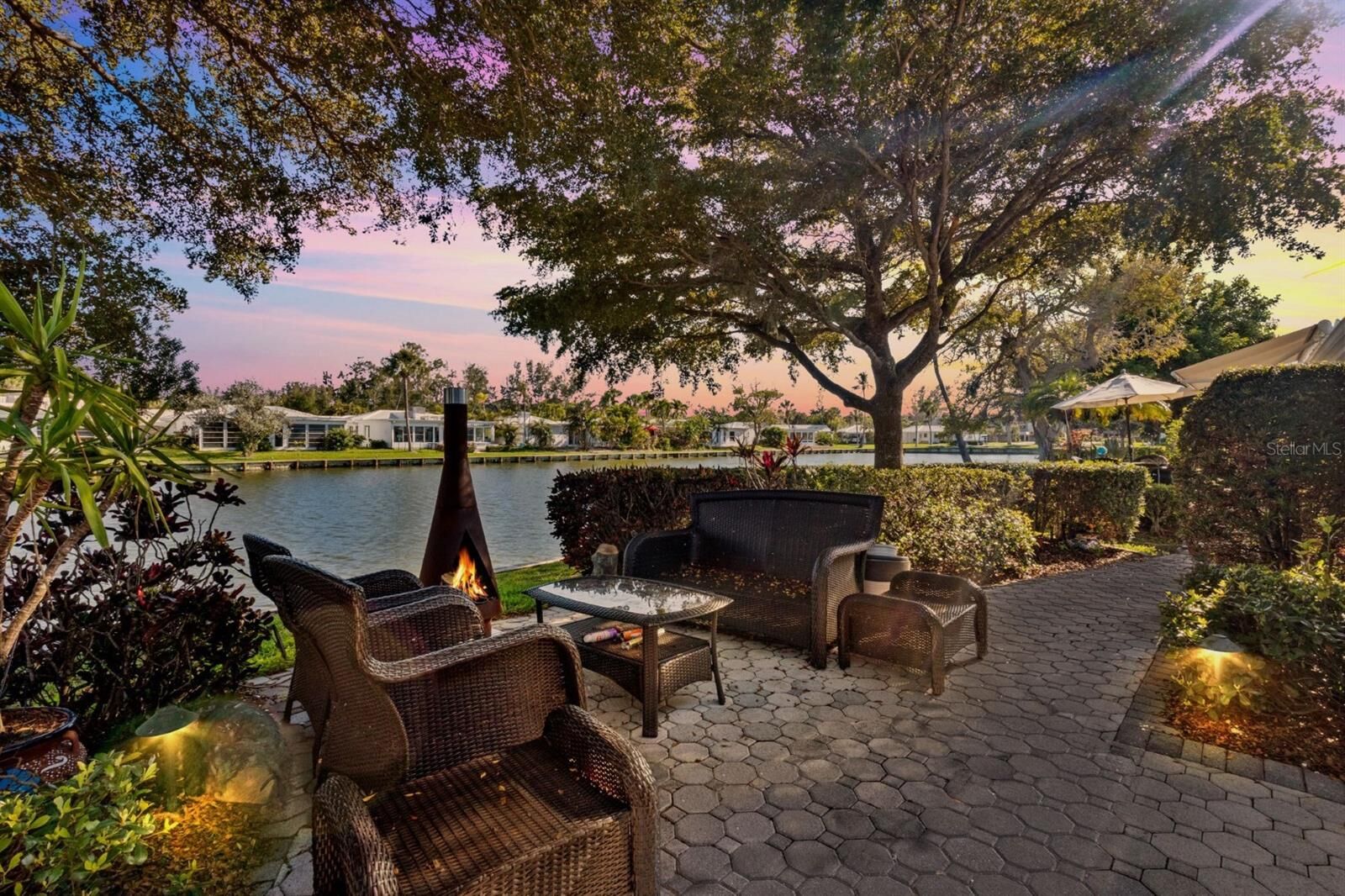 Property Photo:  604 Spanish Drive N  FL 34228 