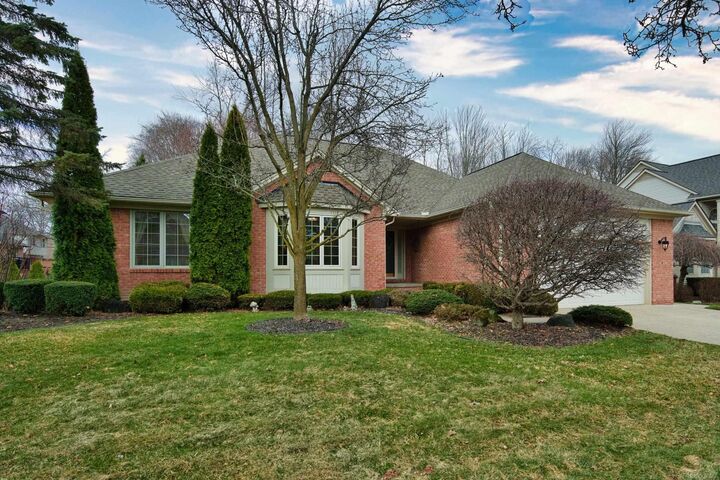 Property Photo:  6703 Chianti Court  MI 48316 