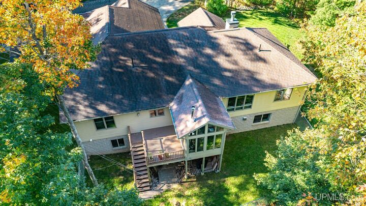 Property Photo:  1800 Middle Point Lane  MI 49931 