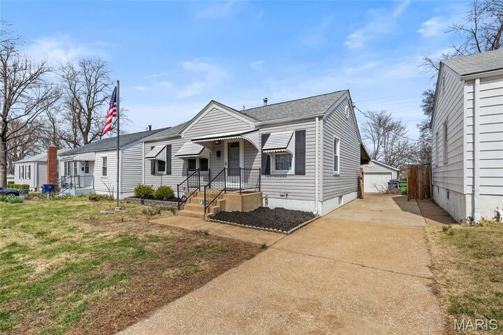 Property Photo: 11041 Saint Pius Lane MO 63074