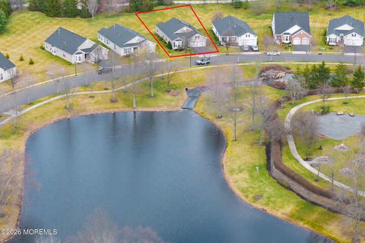 Property Photo:  10 Minuteman Circle  NJ 08501 