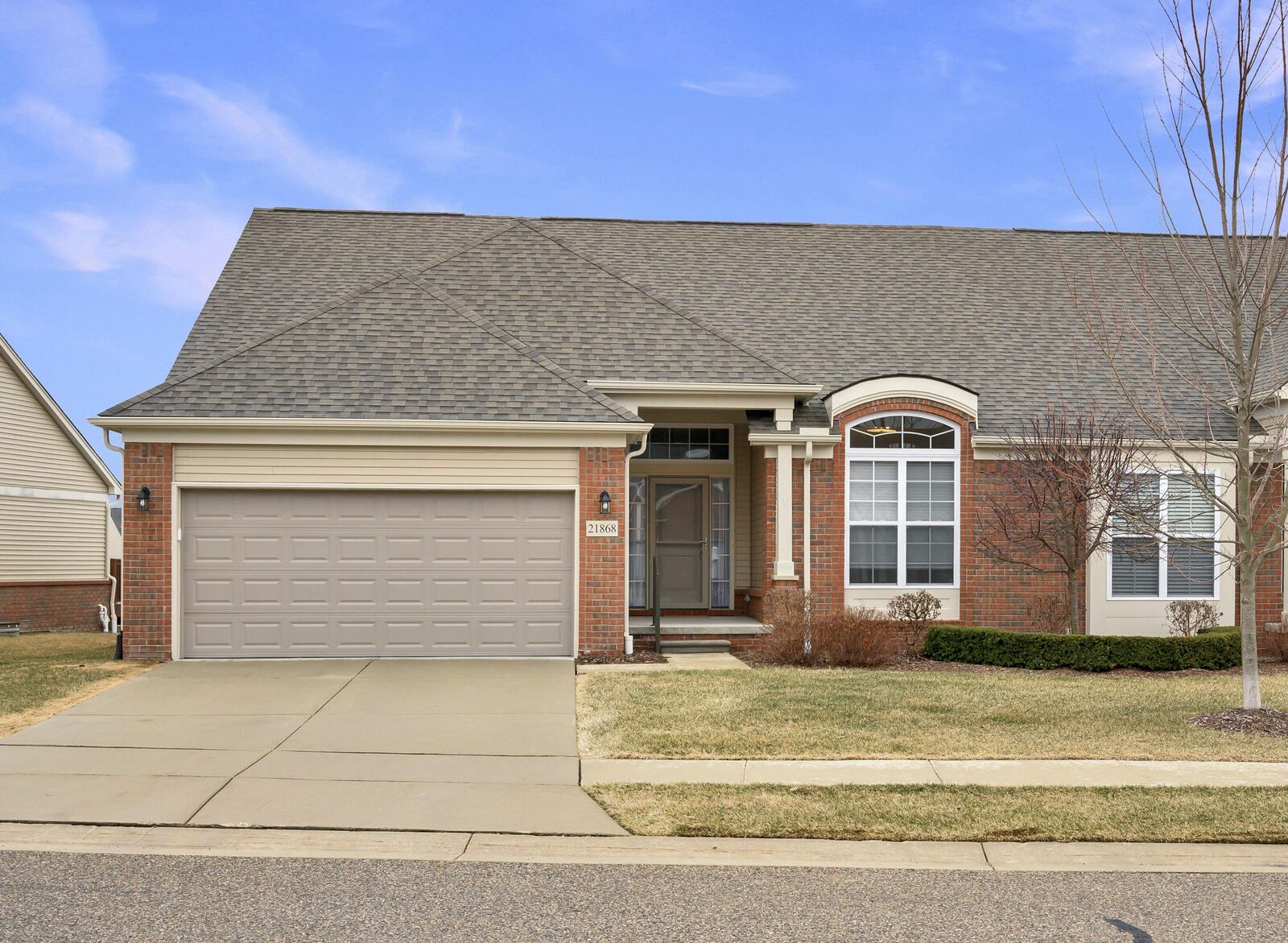 Property Photo:  21868 Kensett Drive  MI 48042 