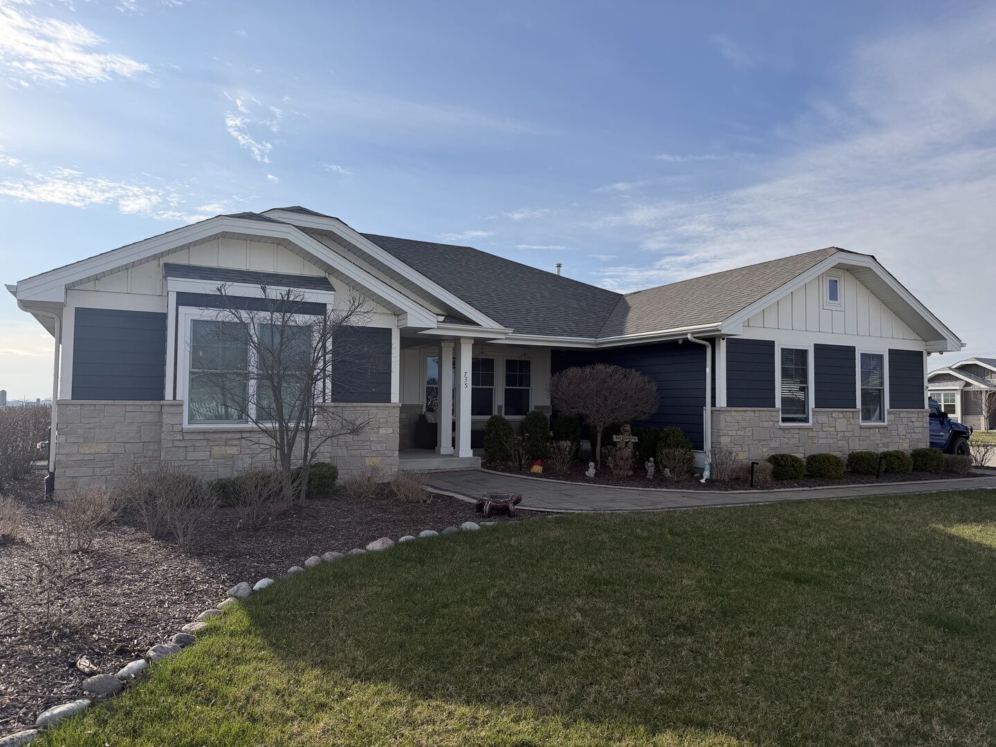 Property Photo: 735 Peacock Place IL 60950