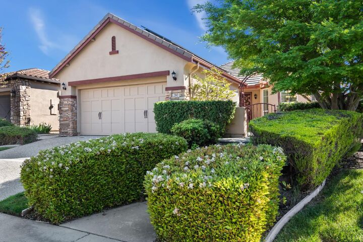 Property Photo: 280 Perazul Circle CA 95835