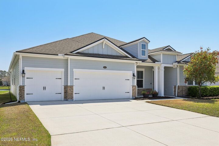 Property Photo:  3024 Free Bird Loop  FL 32043 