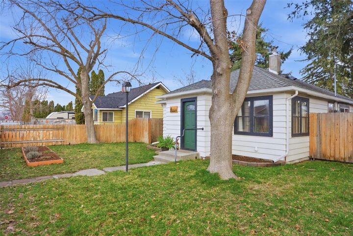 Property Photo:  2124 Burlington Avenue  MT 59801 