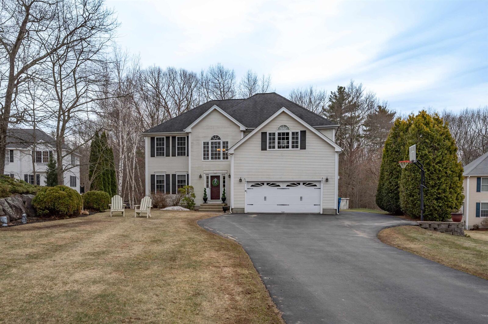 Property Photo: 8 Corliss Road NH 03087