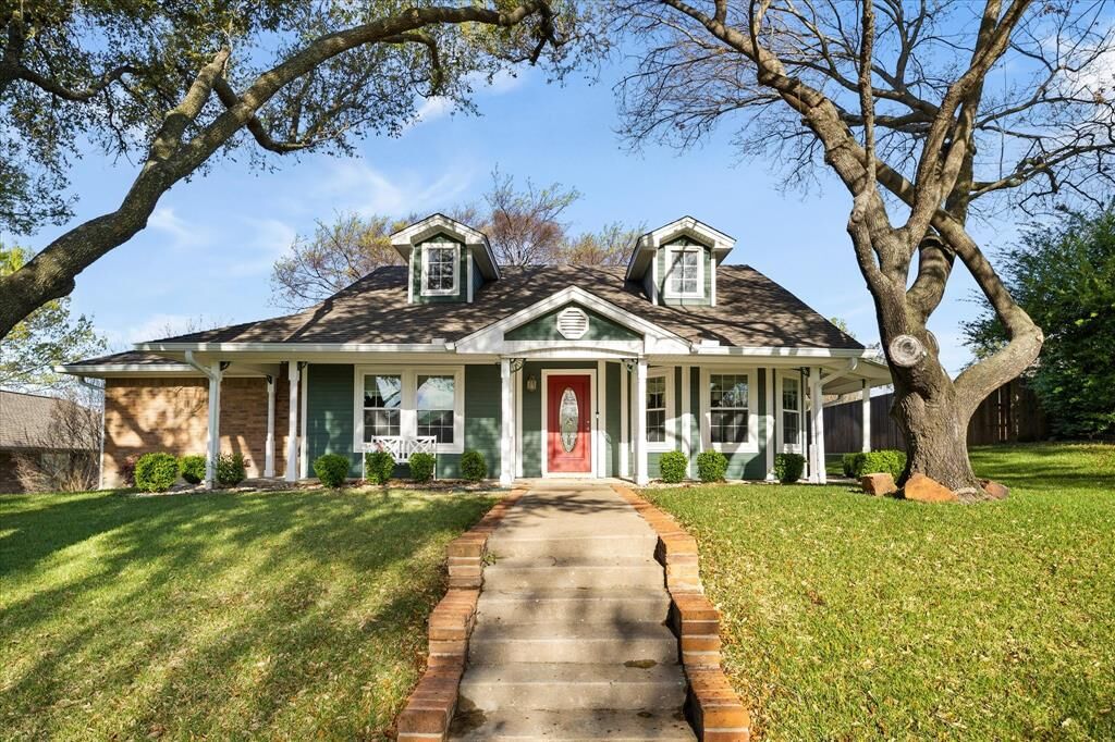 Property Photo:  1141 Bayshore Drive  TX 75087 