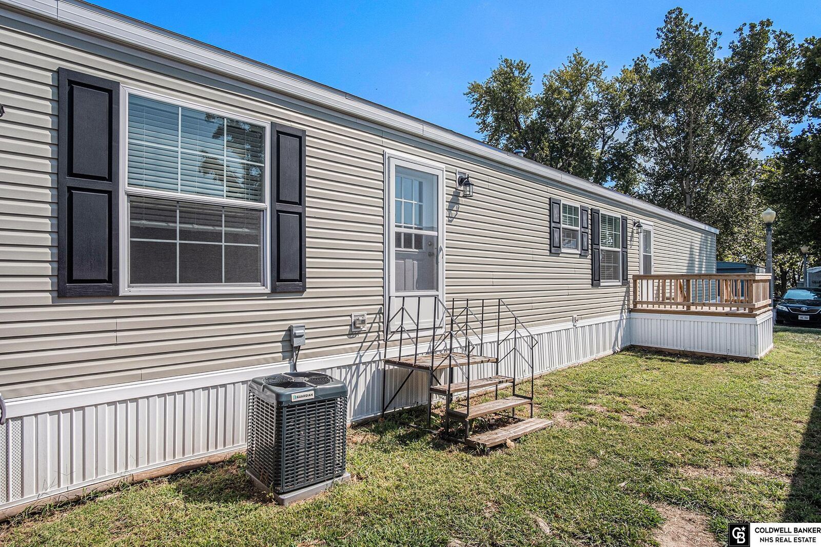 Property Photo: 3101 Washington Street Lot #18 NE 68005