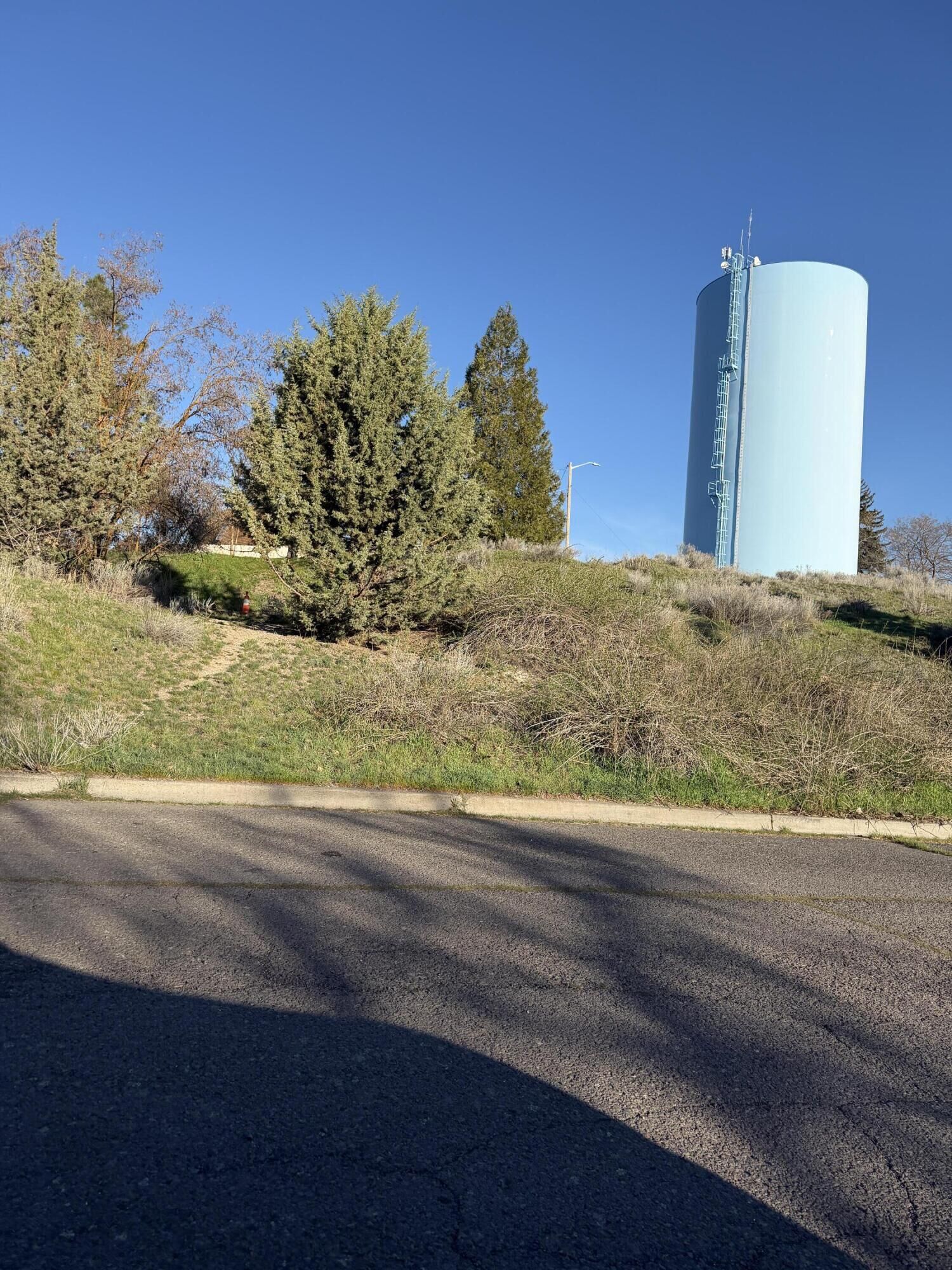 Property Photo:  0 Academy Avenue Lot 3 &Amp 4  OR 97601 