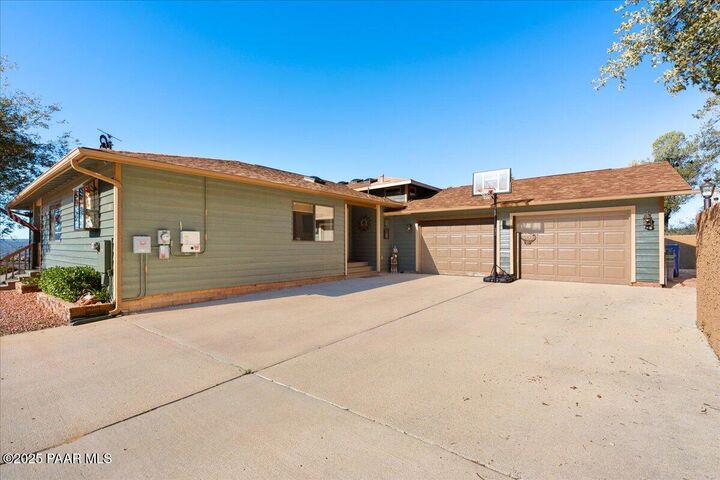 Property Photo:  875 Devereaux Drive  AZ 86303 