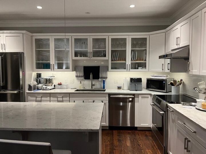 Property Photo:  6 East Commons Drive 6  MA 01035 