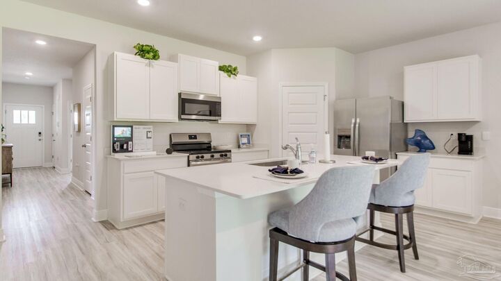 Property Photo:  2059 Wiregrass St  FL 32566 