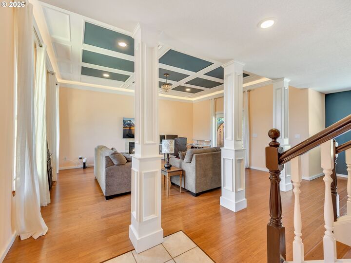 Property Photo: 36468 River Point Dr OR 97103